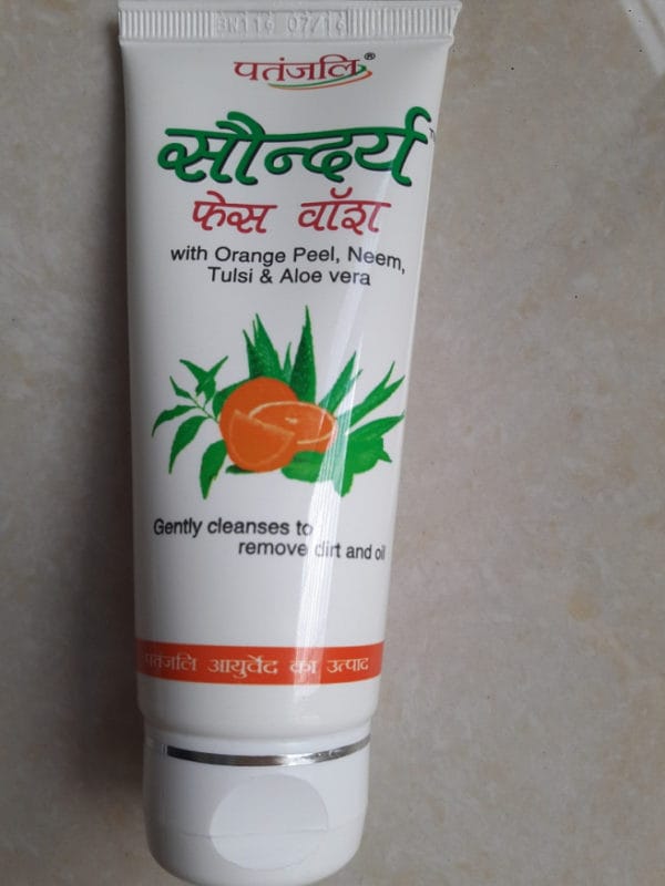 Patanjali Saundraya Orange Peel, Neem, Tulsi & Aloe Vera Face Wash