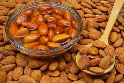 BENEFITS OF SOAKED ALMONDS